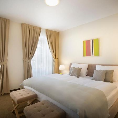 Apartments Belvedere - Liburnia Lovran Bagian luar foto