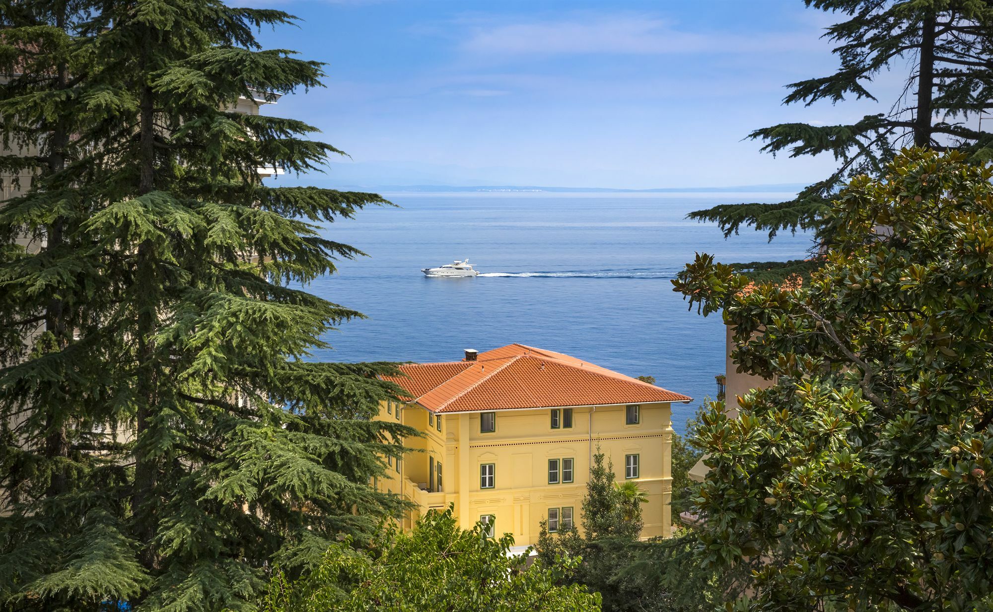Apartments Belvedere - Liburnia Lovran Bagian luar foto